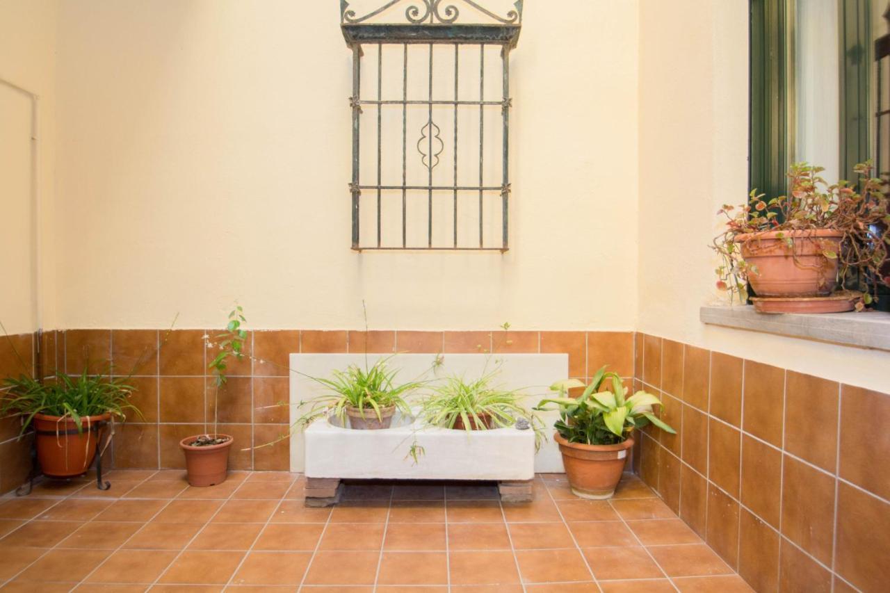 Alcazaba Apartment กรานาดา ภายนอก รูปภาพ